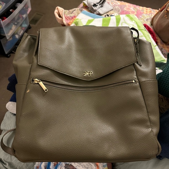 Freshly Picked Diaperbag - Picture 1 of 8